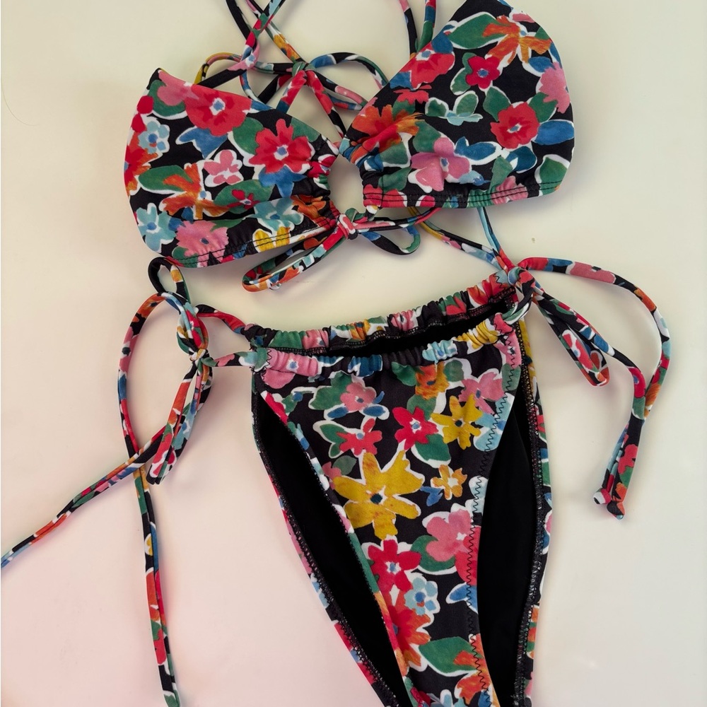 PacSun Floral Tie Bikini Set in Black with Red, Yellow, Pink & Blue Flowers